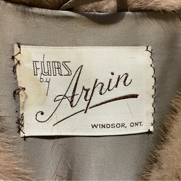 Stunning Genuine Vintage Fox Fur Sz S/M? (With matching hat) - Picture 2 of 9